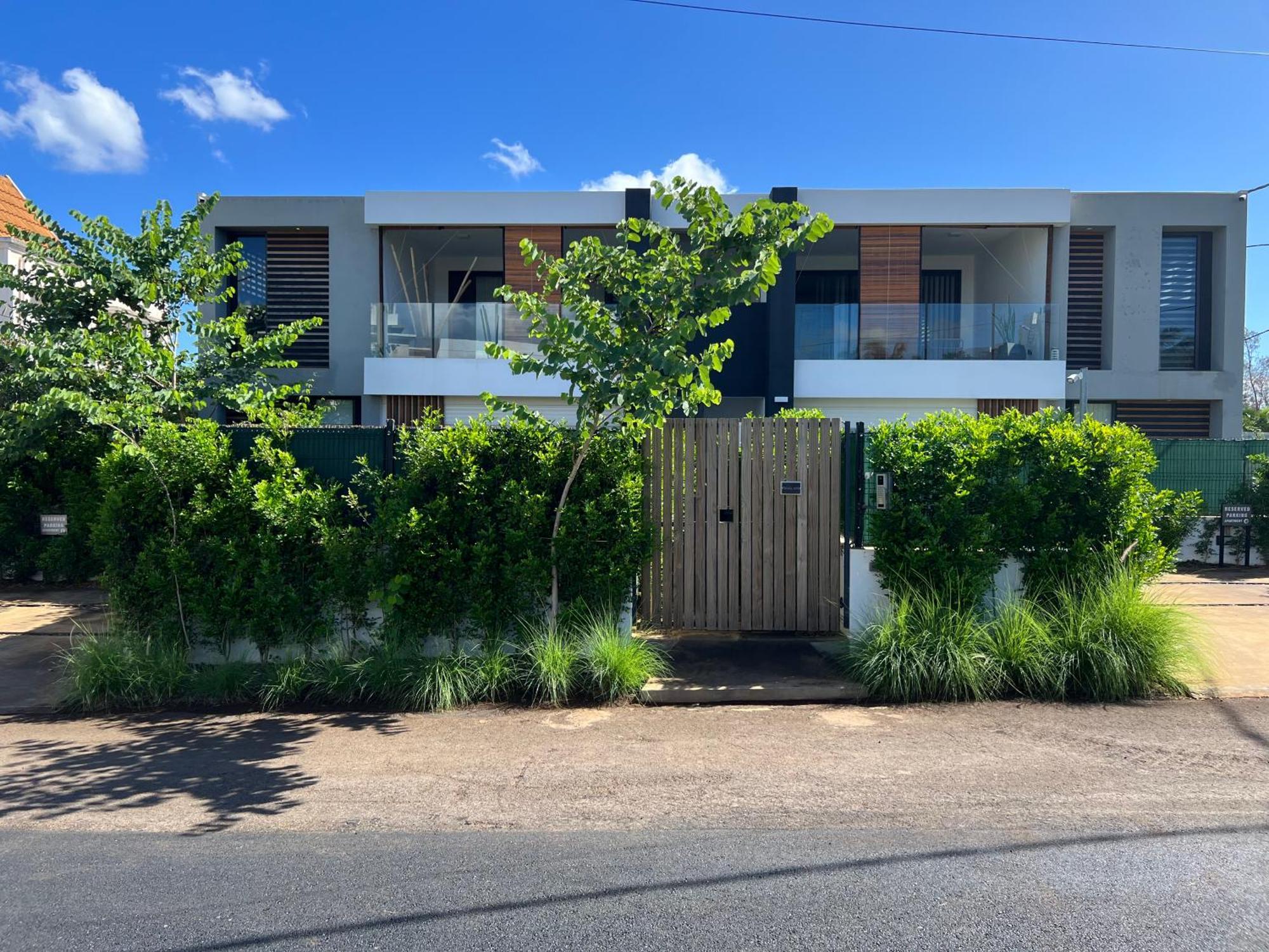 Seascape Holiday Near Club Med Apartment Albion Exterior photo